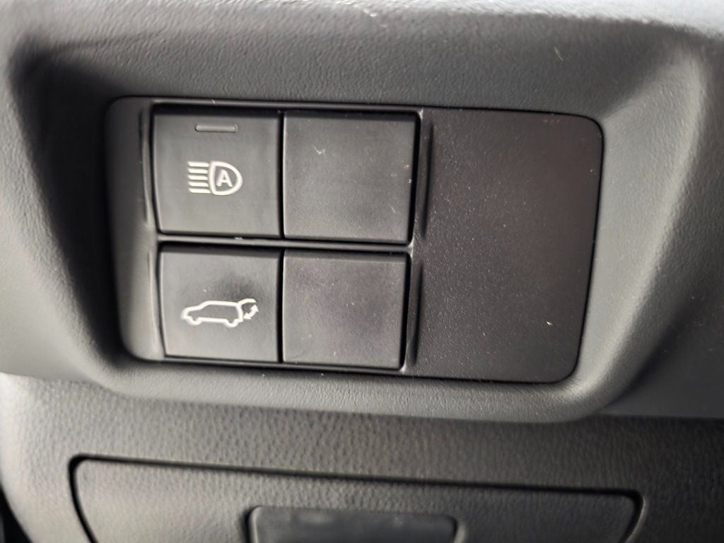 2022 Toyota Highlander Hybrid LE