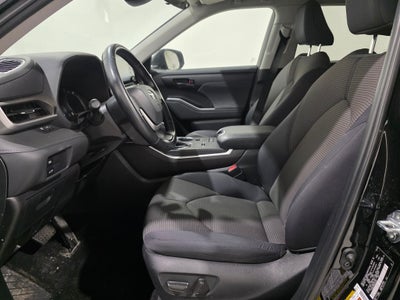 2022 Toyota Highlander Hybrid LE