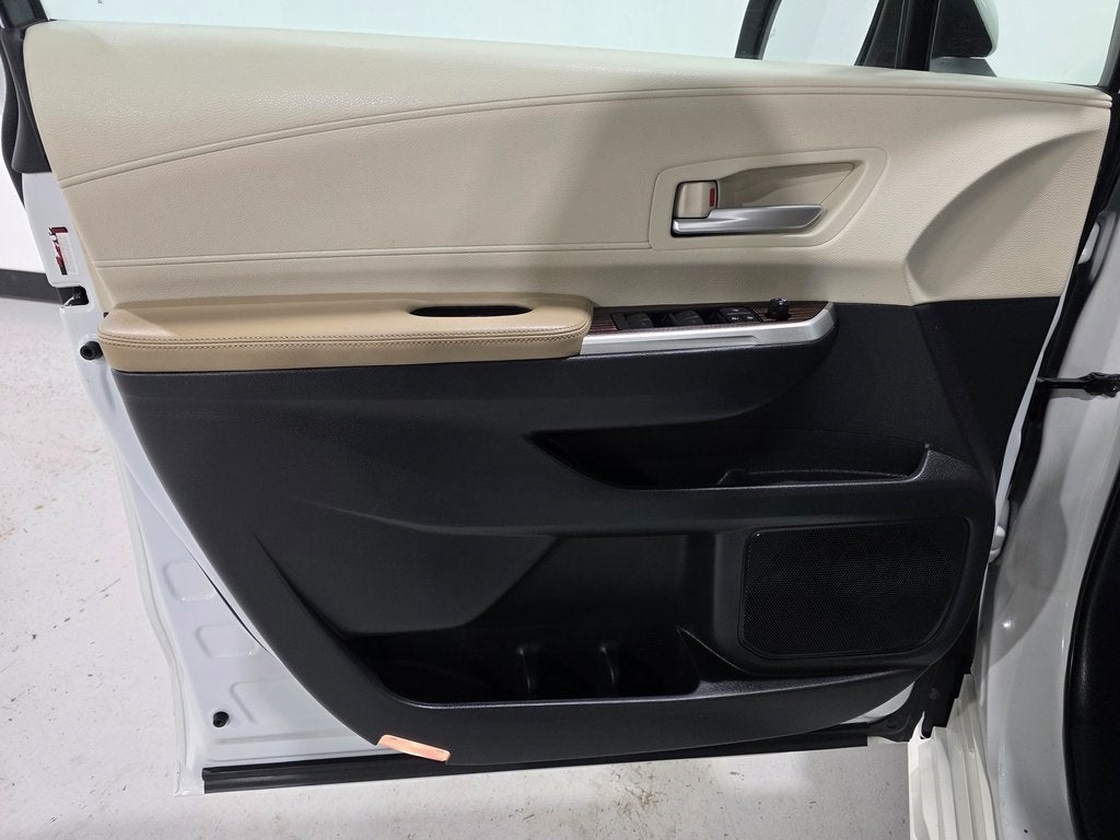 2021 Toyota Sienna XLE 7 Passenger