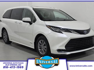 2021 Toyota Sienna XLE 7 Passenger