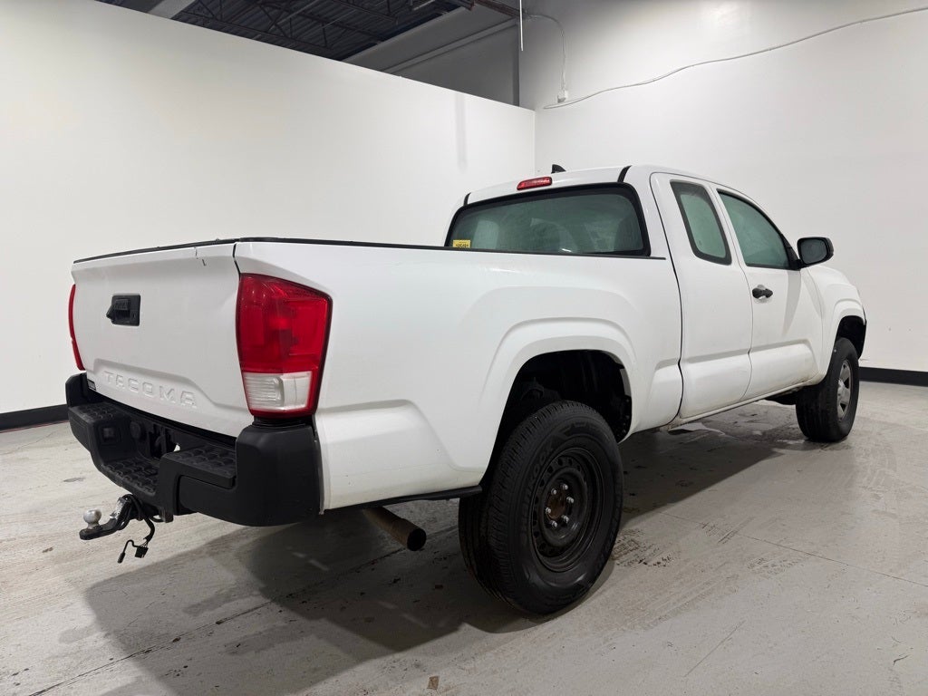 2016 Toyota Tacoma SR