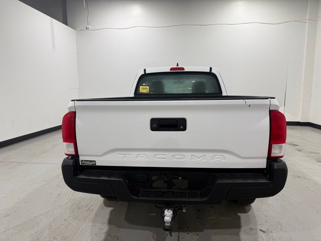 2016 Toyota Tacoma SR