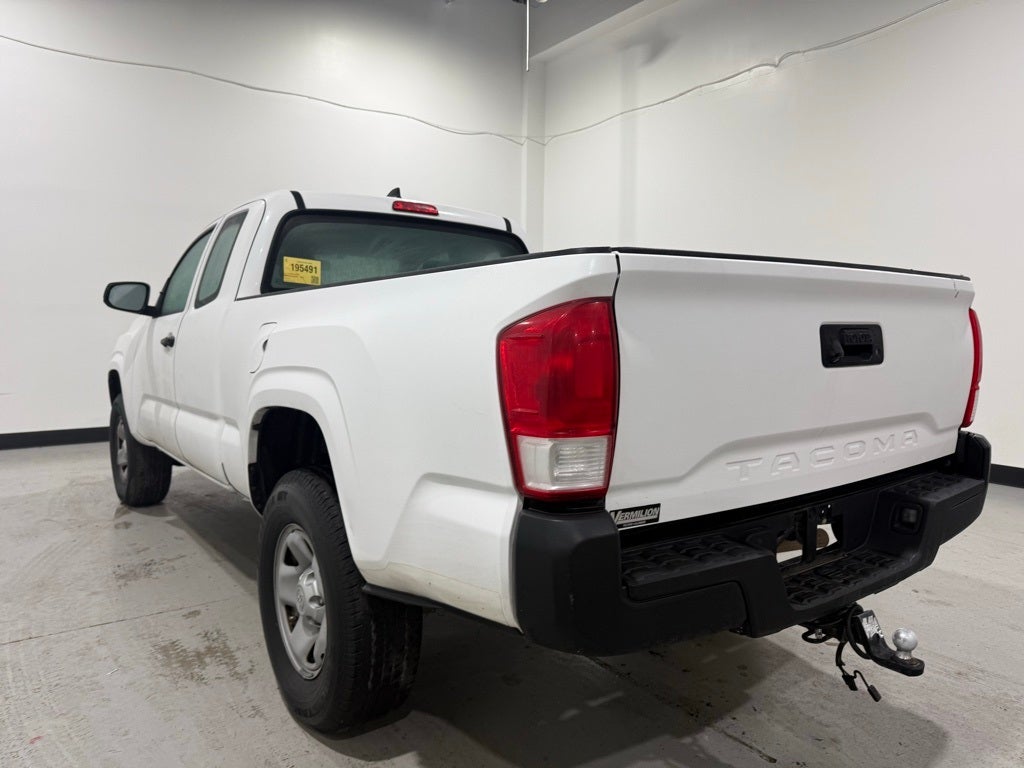 2016 Toyota Tacoma SR