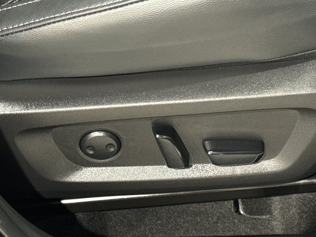 2023 Mitsubishi Outlander PHEV SEL