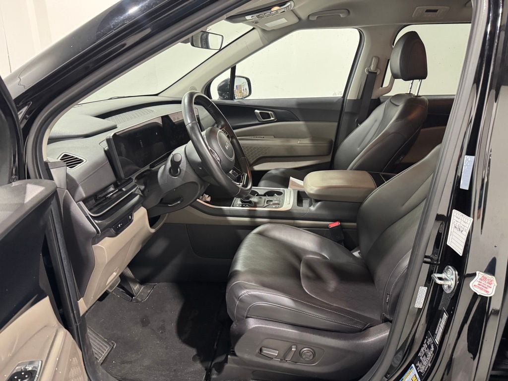 2025 Kia Carnival LXS