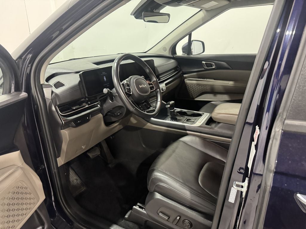 2025 Kia Carnival LXS