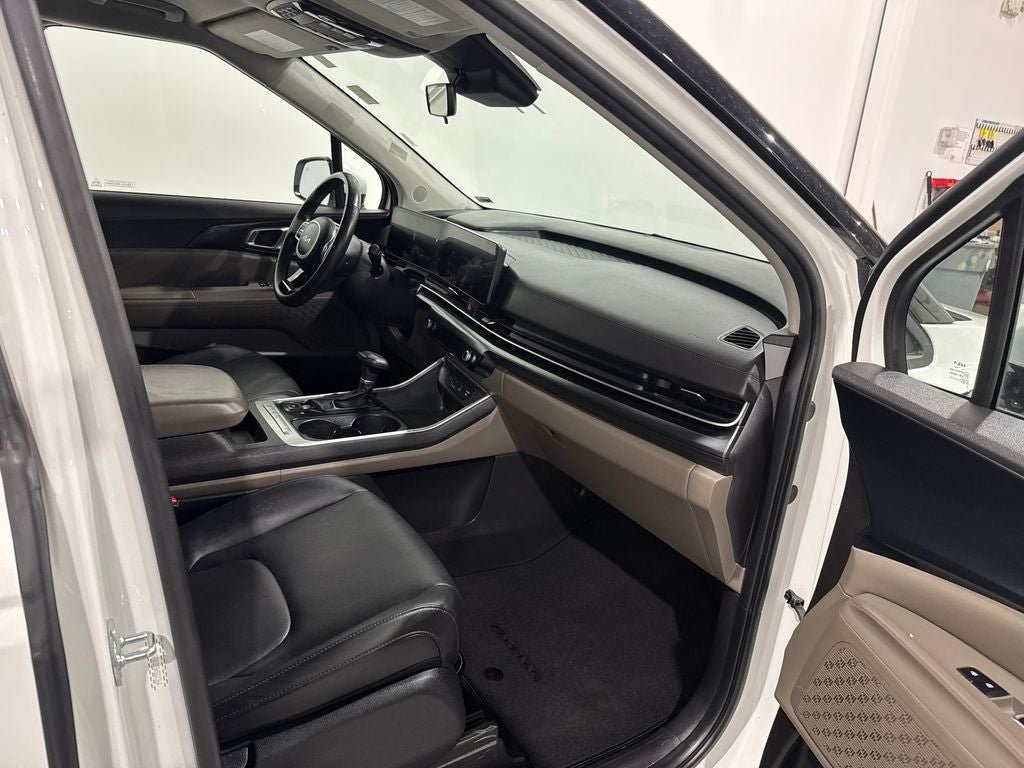 2025 Kia Carnival LXS