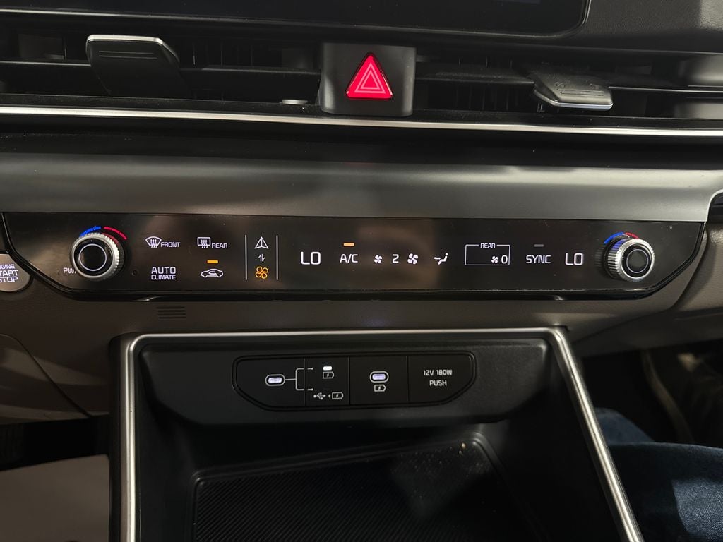 2025 Kia Carnival LXS