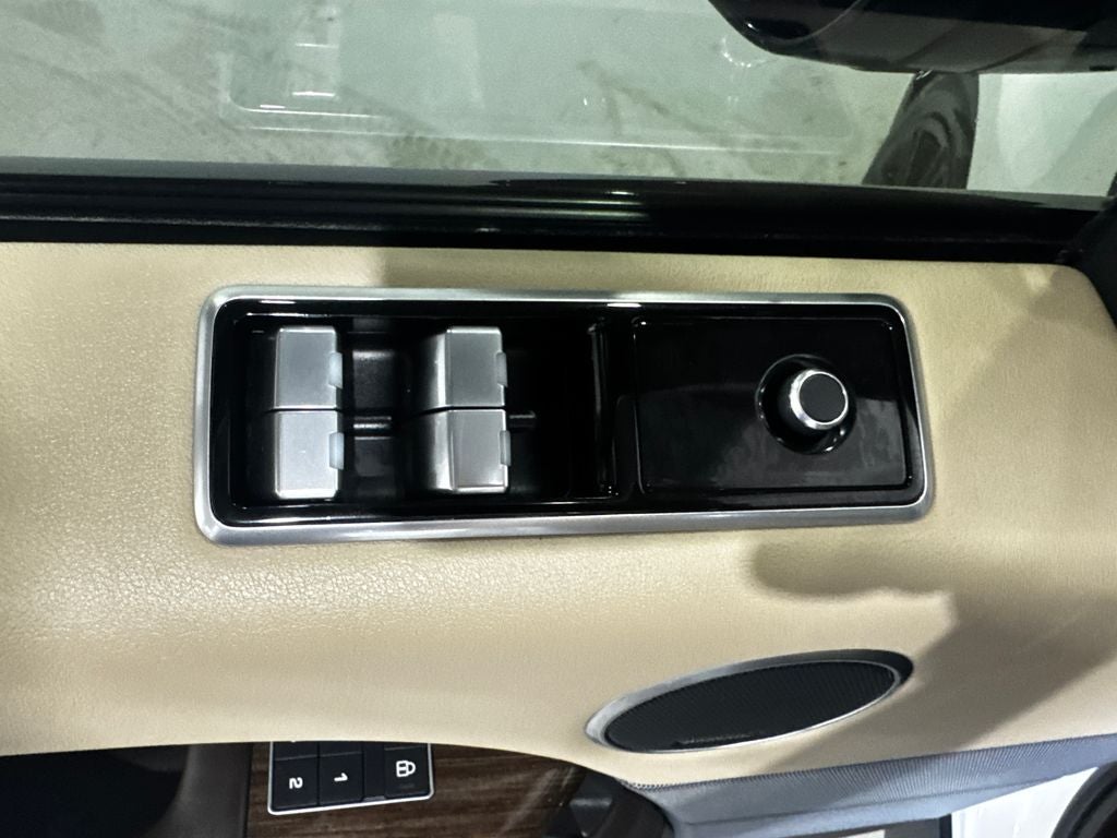 2022 Land Rover Range Rover Sport HSE Silver Edition