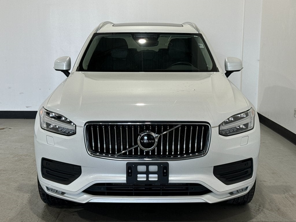 2022 Volvo XC90 T5 Momentum