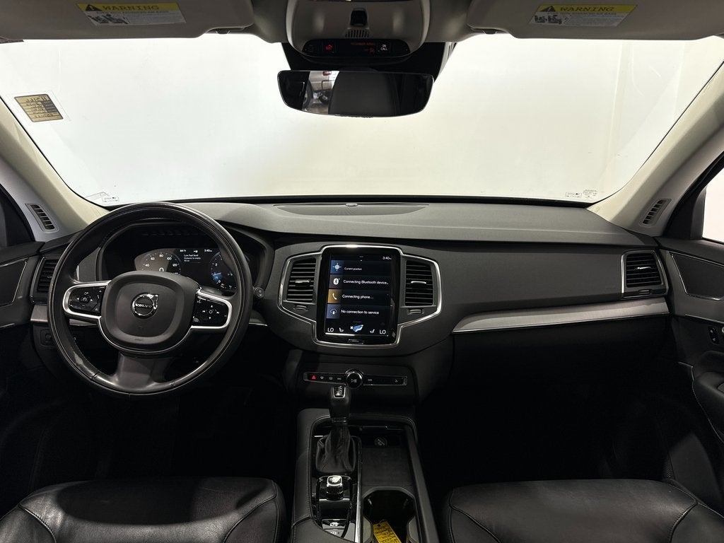 2022 Volvo XC90 T5 Momentum
