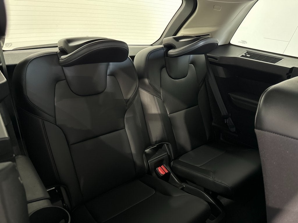 2022 Volvo XC90 T5 Momentum