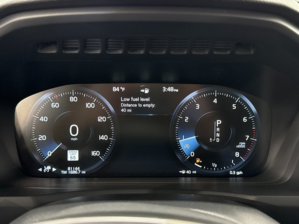 2022 Volvo XC90 T5 Momentum