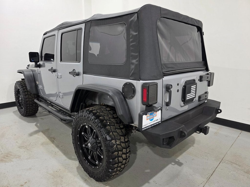 2013 Jeep Wrangler Unlimited Unlimited Sahara