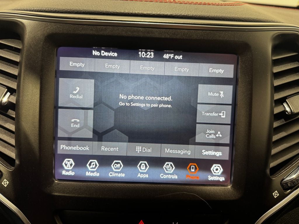 2022 Jeep Cherokee Trailhawk