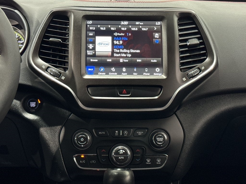 2022 Jeep Cherokee Trailhawk