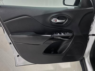 2019 Jeep Cherokee Altitude