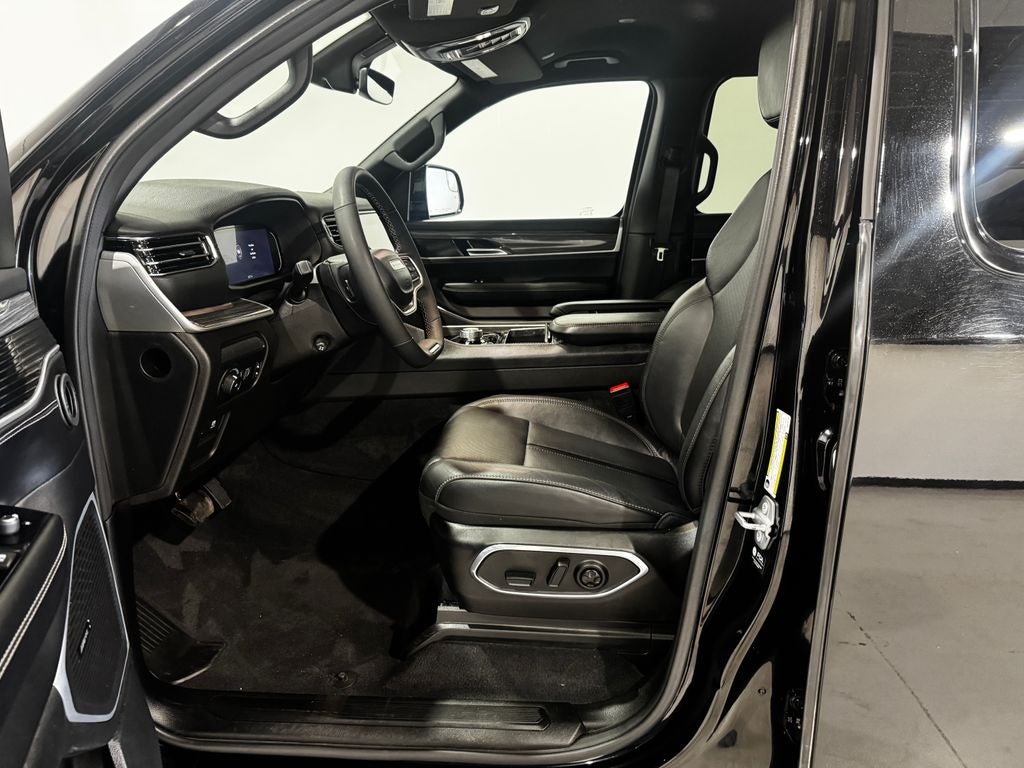 2022 Jeep Wagoneer Series II