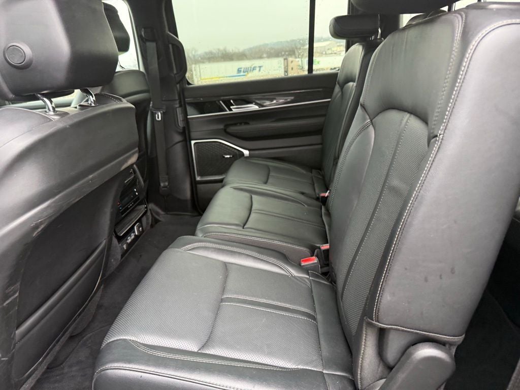 2022 Jeep Wagoneer Series II