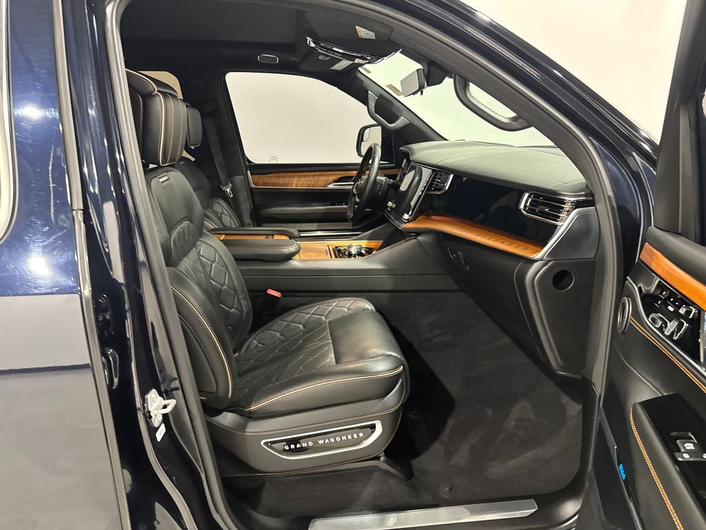 2022 Jeep Grand Wagoneer Series III