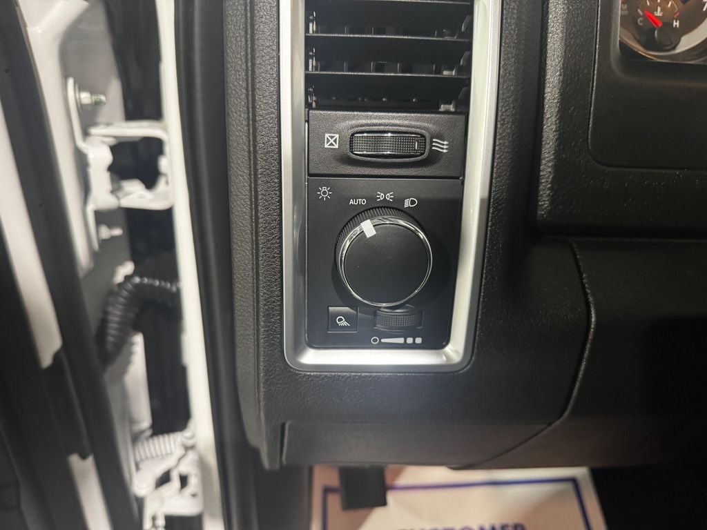 2023 RAM 1500 Classic SLT