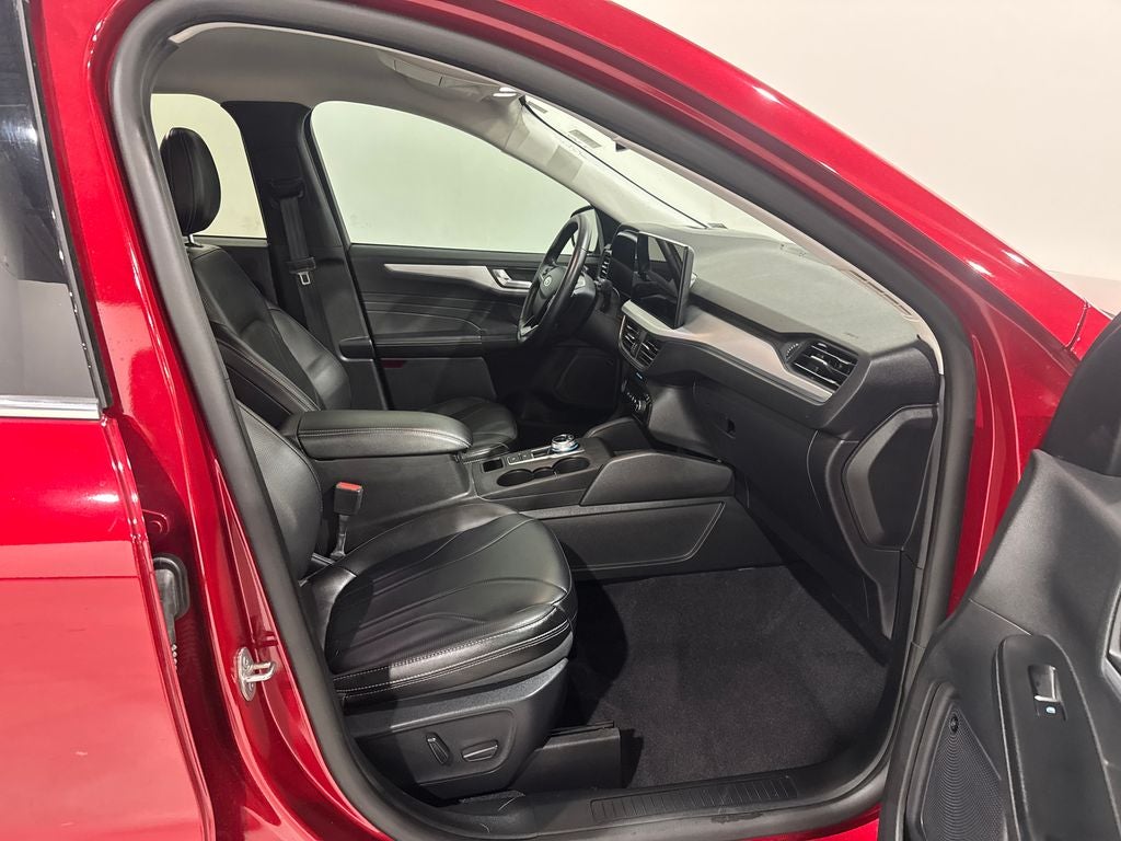 2026 Ford Escape Platinum