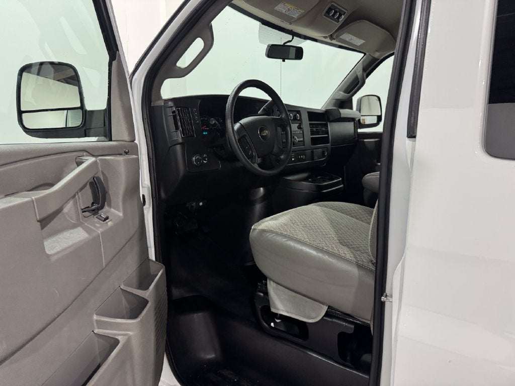 2023 Chevrolet Express Passenger LS Passenger