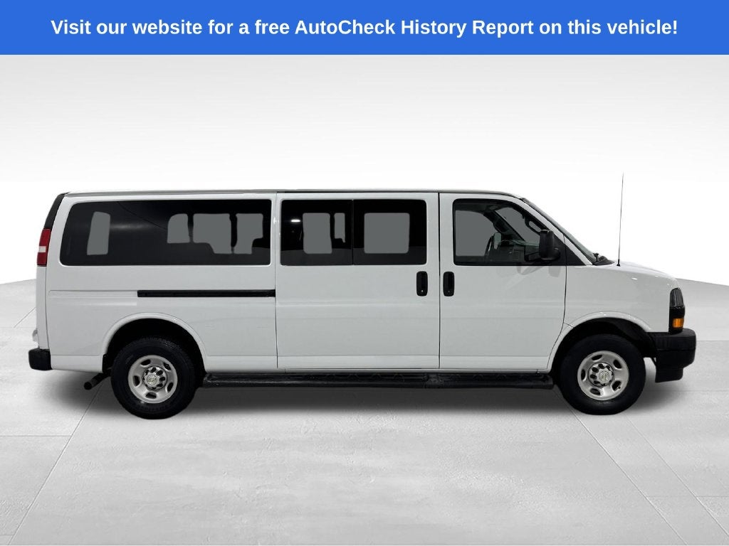 2023 Chevrolet Express Passenger LS Passenger