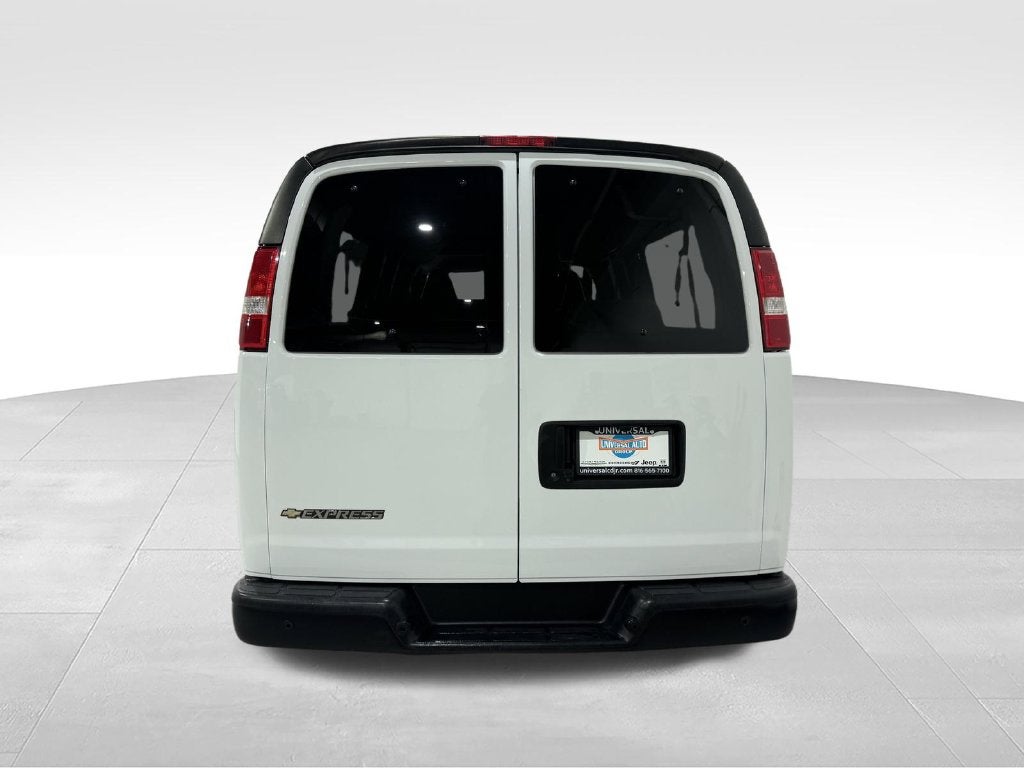 2023 Chevrolet Express Passenger LS Passenger