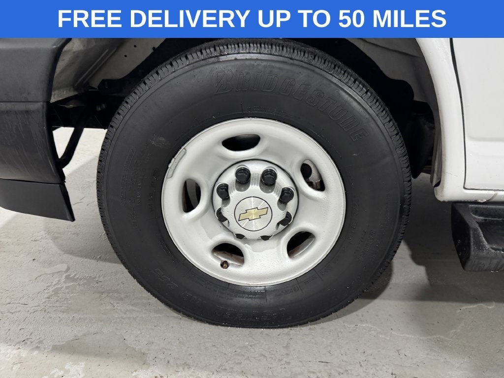 2023 Chevrolet Express Passenger LS Passenger