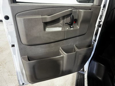 2025 Chevrolet Express Passenger LT Passenger