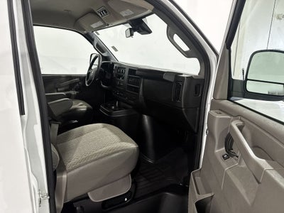 2025 Chevrolet Express Passenger LT Passenger