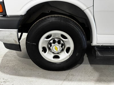 2025 Chevrolet Express Passenger LT Passenger