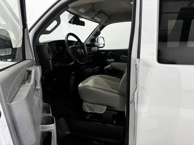 2025 Chevrolet Express Passenger LT Passenger