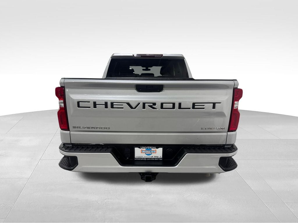 2022 Chevrolet Silverado 1500 LTD Custom