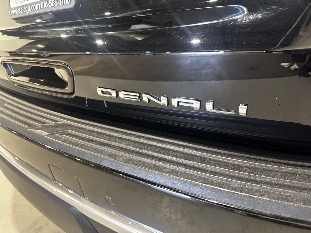 2023 GMC Yukon XL Denali