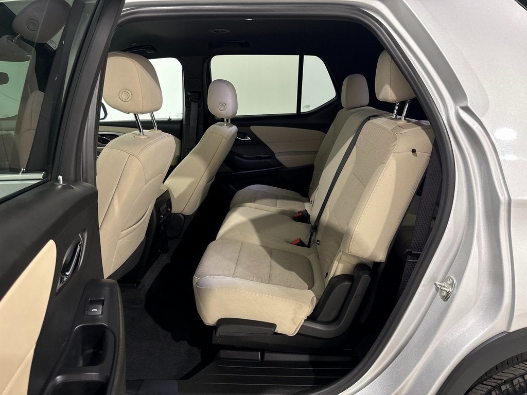 2022 Chevrolet Traverse LS