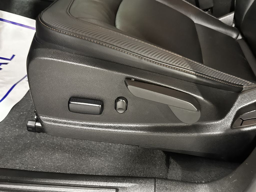 2022 GMC Canyon AT4 w/Leather