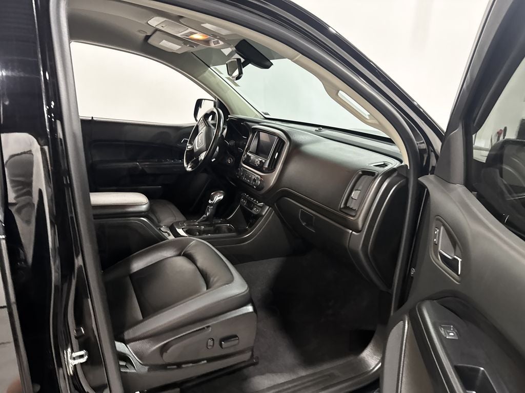 2022 GMC Canyon AT4 w/Leather