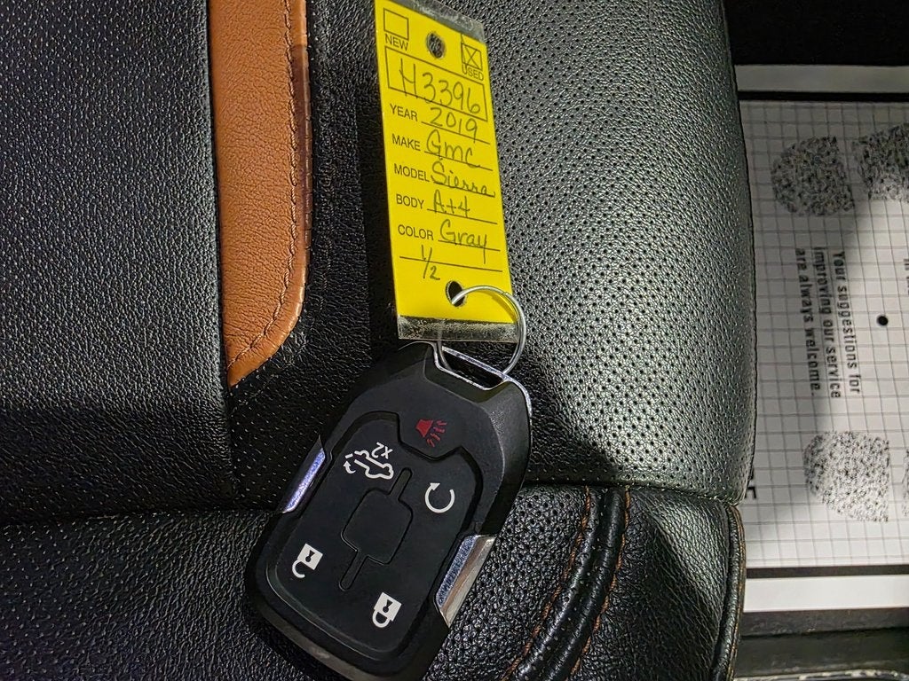 2019 GMC Sierra 1500 AT4