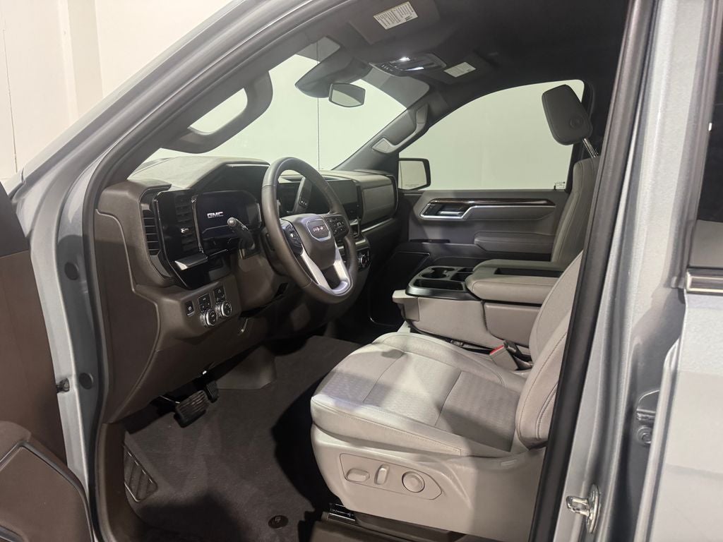 2025 GMC Sierra 1500 SLE