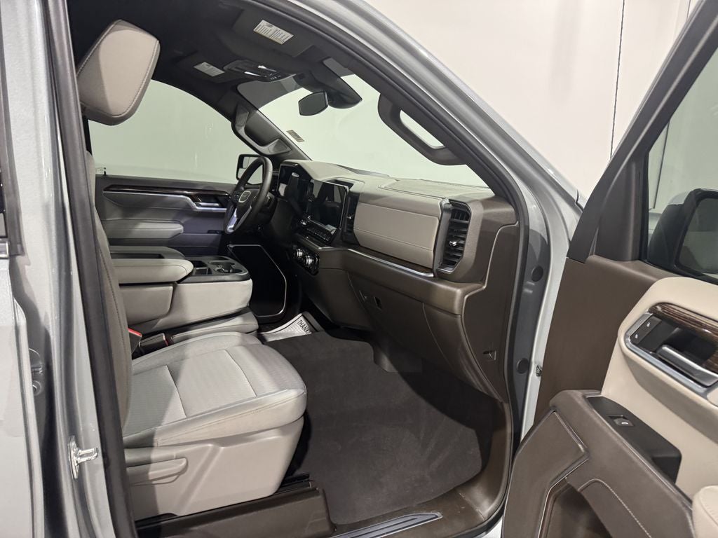 2025 GMC Sierra 1500 SLE