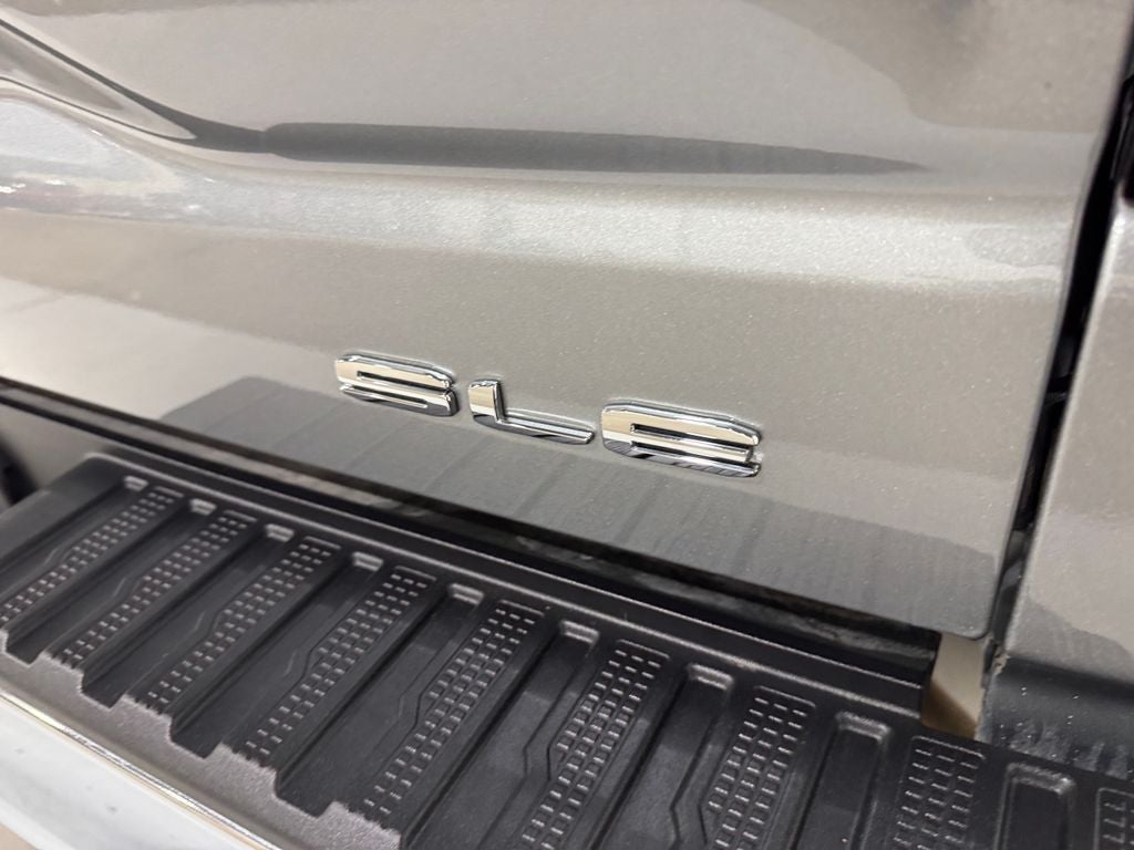 2025 GMC Sierra 1500 SLE