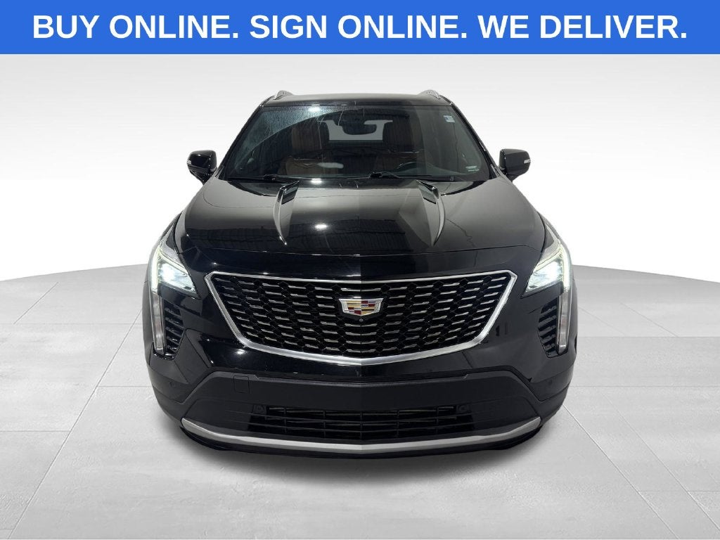 2022 Cadillac XT4 Premium Luxury