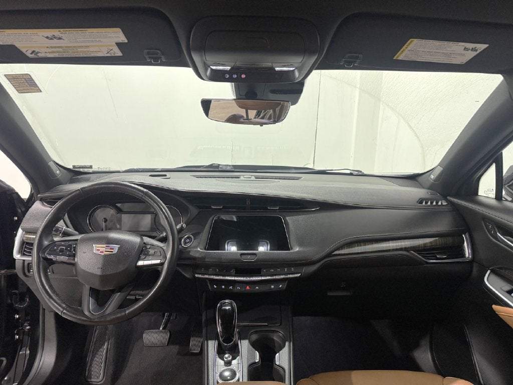 2022 Cadillac XT4 Premium Luxury