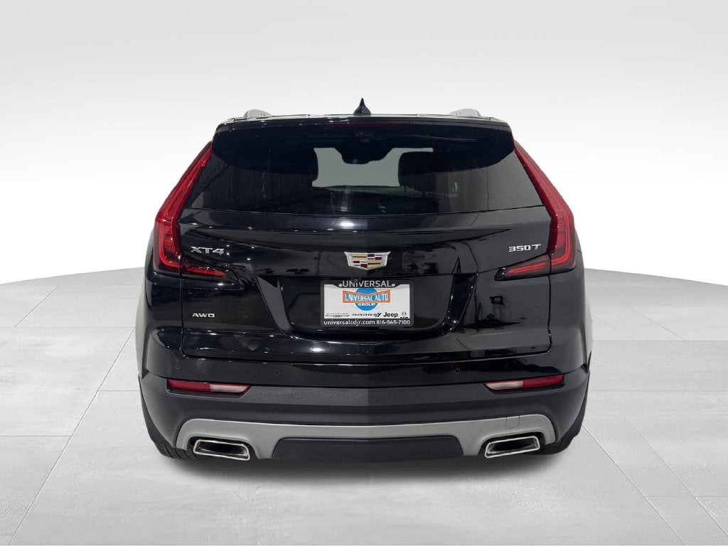 2022 Cadillac XT4 Premium Luxury
