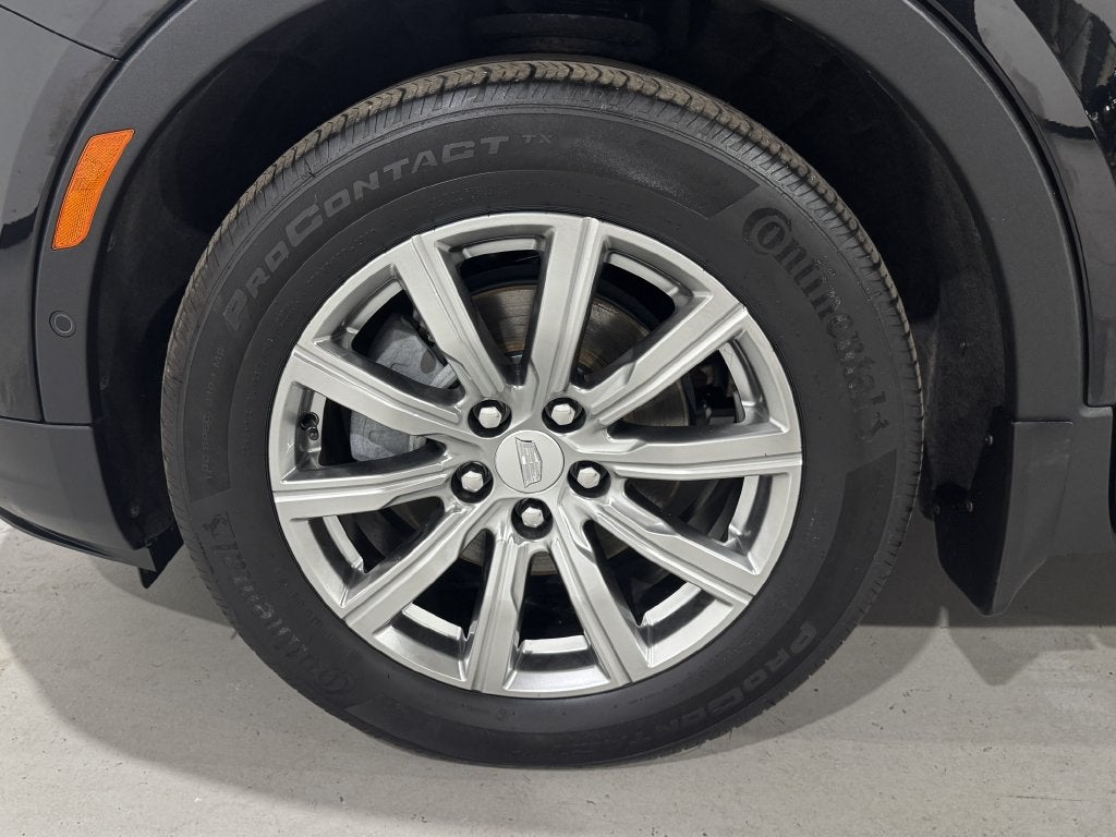2022 Cadillac XT4 Premium Luxury