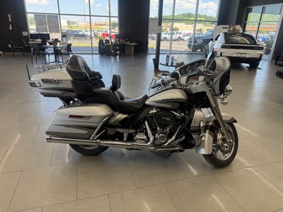 2017 Harley-Davidson CVO Limited CVO