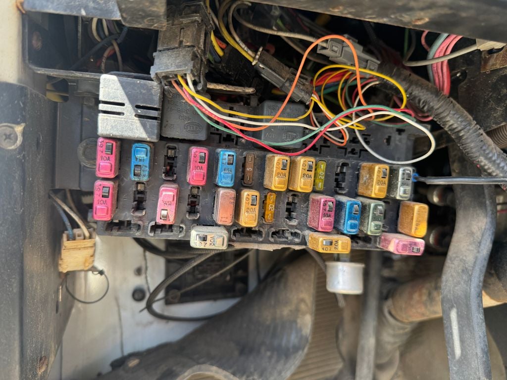 1998 International 4700 Base