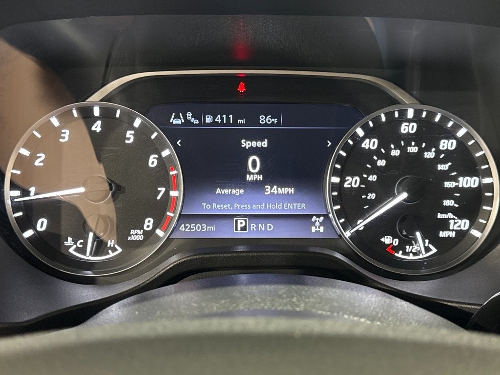 2023 Nissan TITAN SV